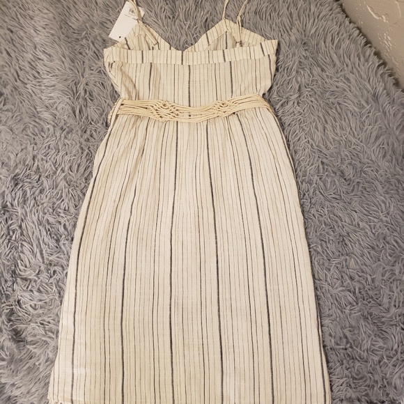 DRESSES | [NwT]Belted Button Up Dress! - Picture 2 of 8
